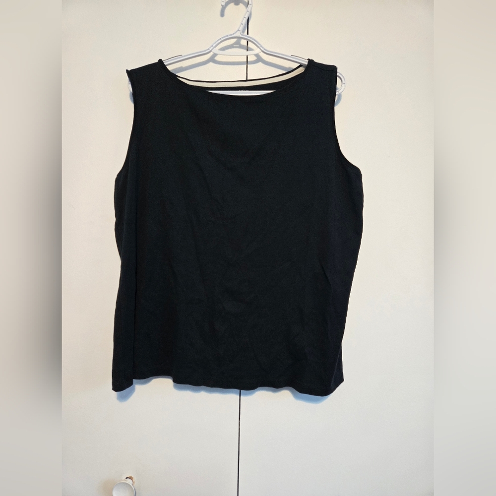 ❤️‎ Talbots Black Sleeveless Top